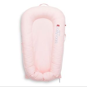 Dockatot deluxe+ cover in pink EUC